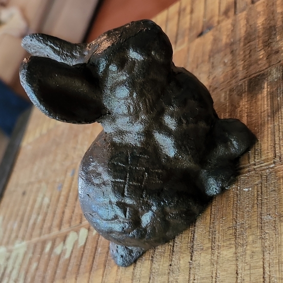 Metal rabbit - Picture 1 of 2